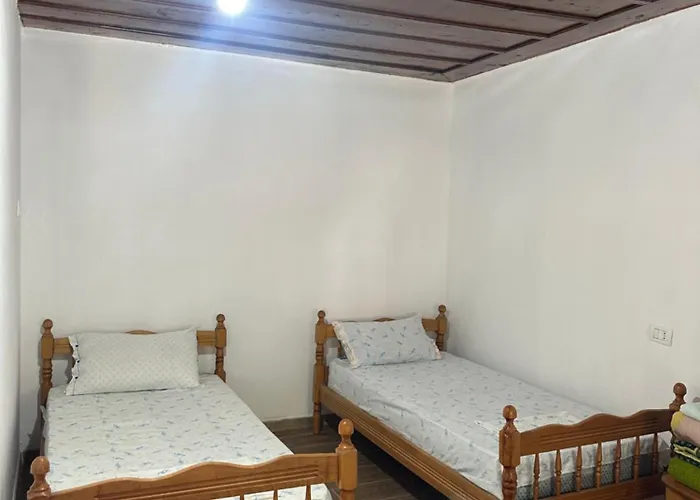 Pensión Kulla E Lulash Keqit